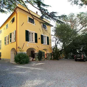 2* Hotel Sereno